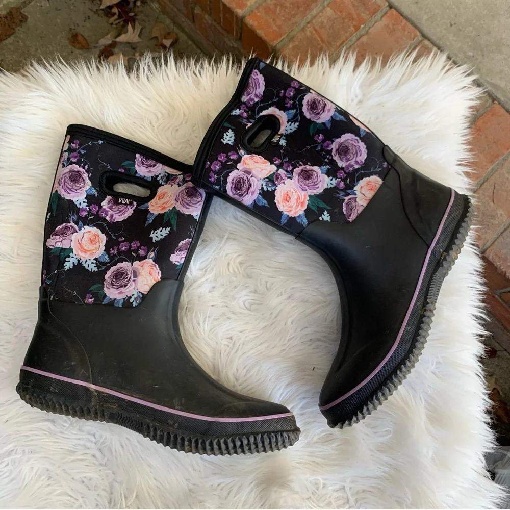 WTW Floral Black Rain Boots Size 10